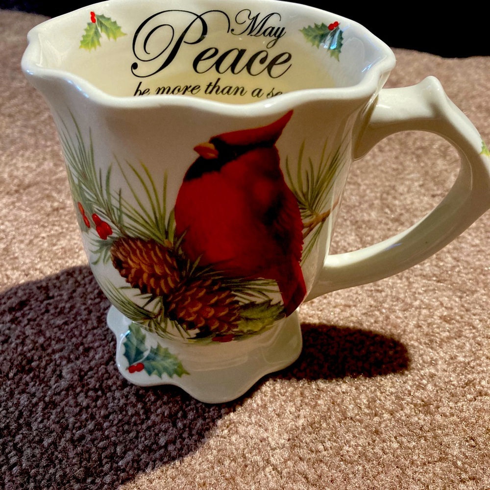 Cracker Barrel Cardinal mug
